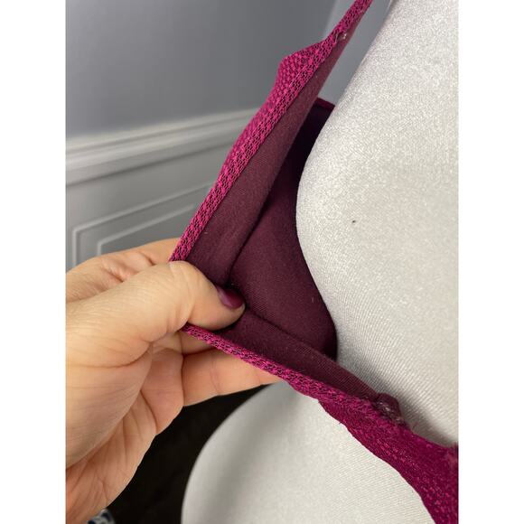 Victoria's Secret, Sz. 34C, Maroon Push-Up Bra, Textured Mesh Overlay, Underwire - Picture 5 of 9